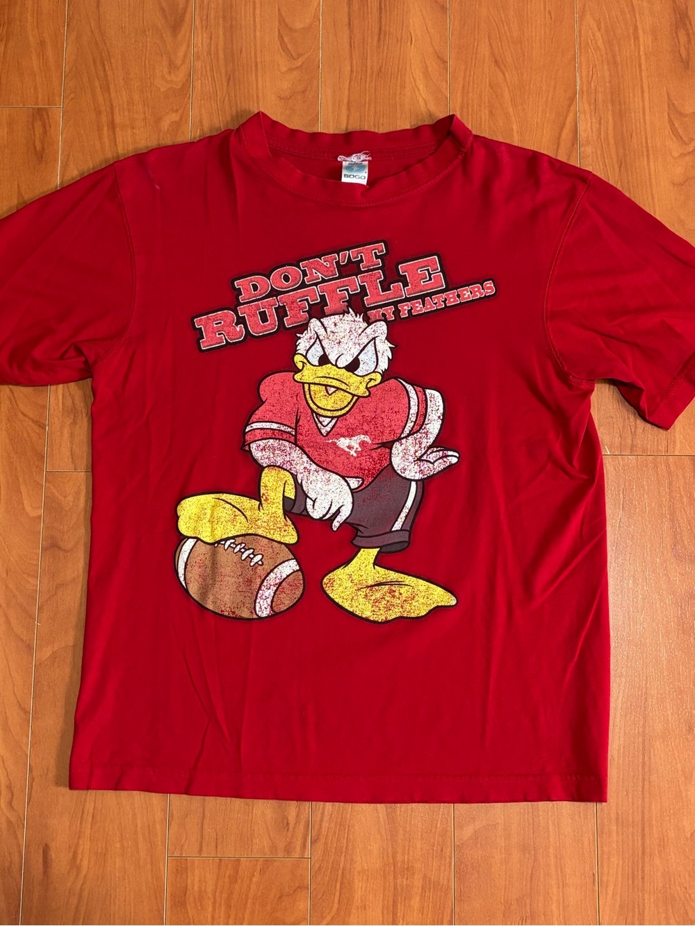 Vintage 90’s Disney Donald Duck Football Graphic Tshirt - Size Small